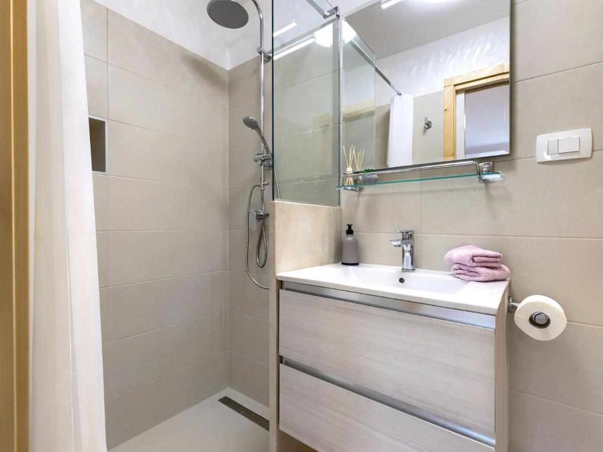 Holiday Home Laura By Interhome بولا المظهر الخارجي الصورة