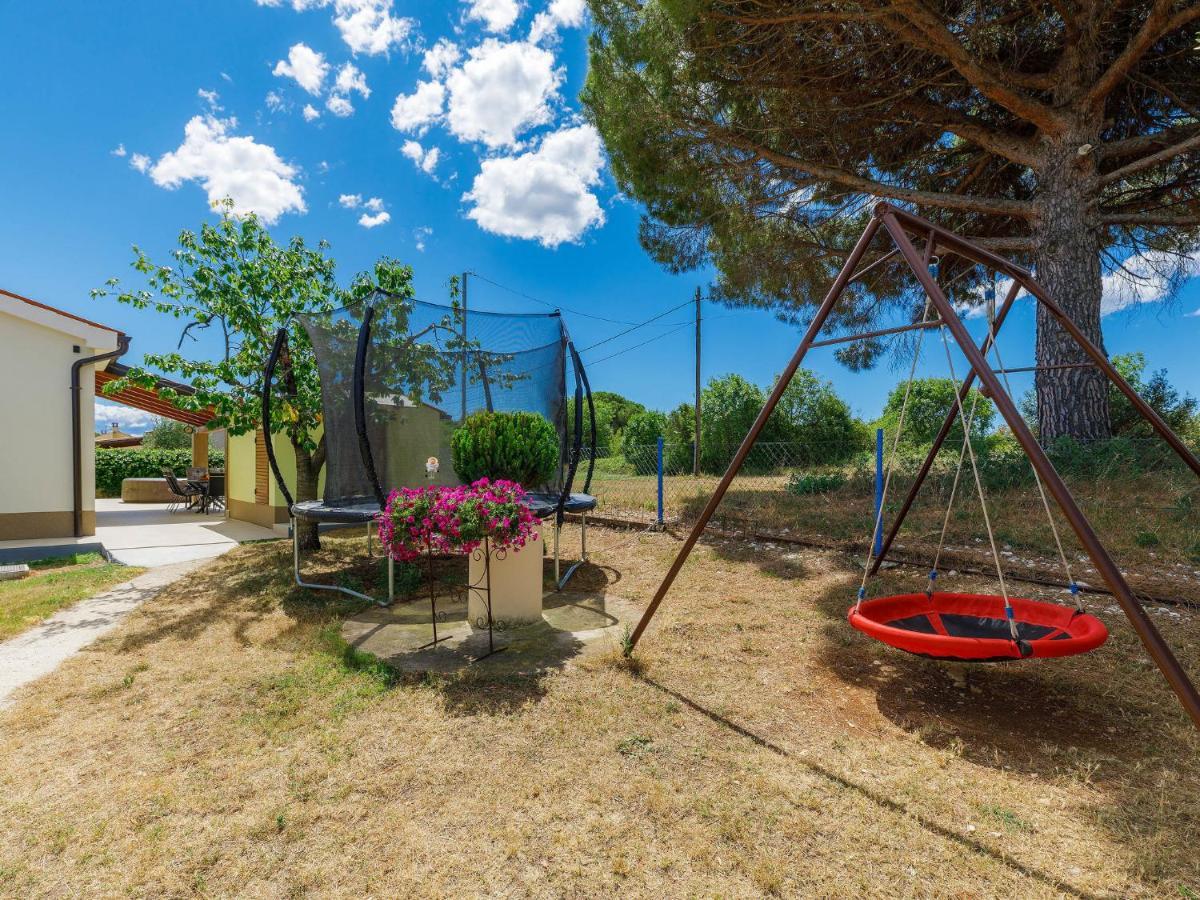 Holiday Home Laura By Interhome بولا المظهر الخارجي الصورة